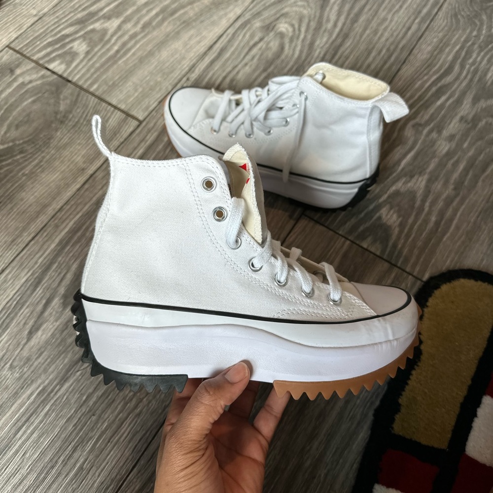 White Converse Run Star Hike Platform
